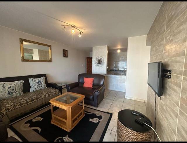 2 BEDROOM APARTMENT FOR SALE IN MARGATE BEACH